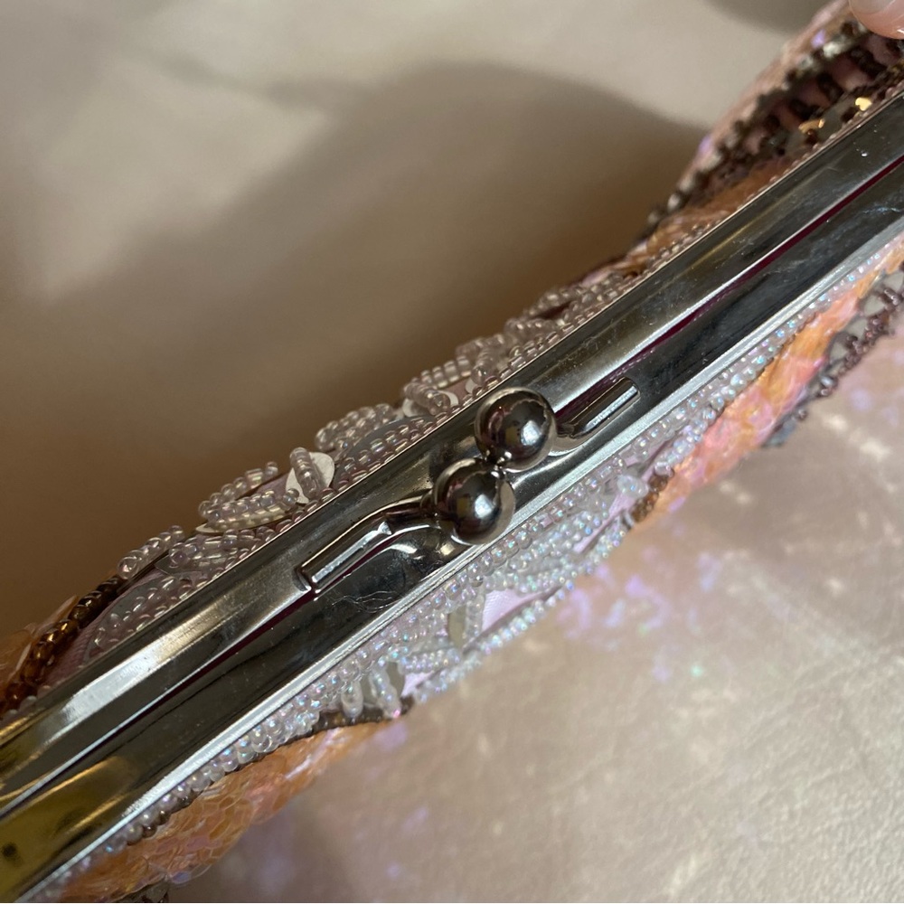Vintage Beaded Clutch Bag - Picture 4 of 16